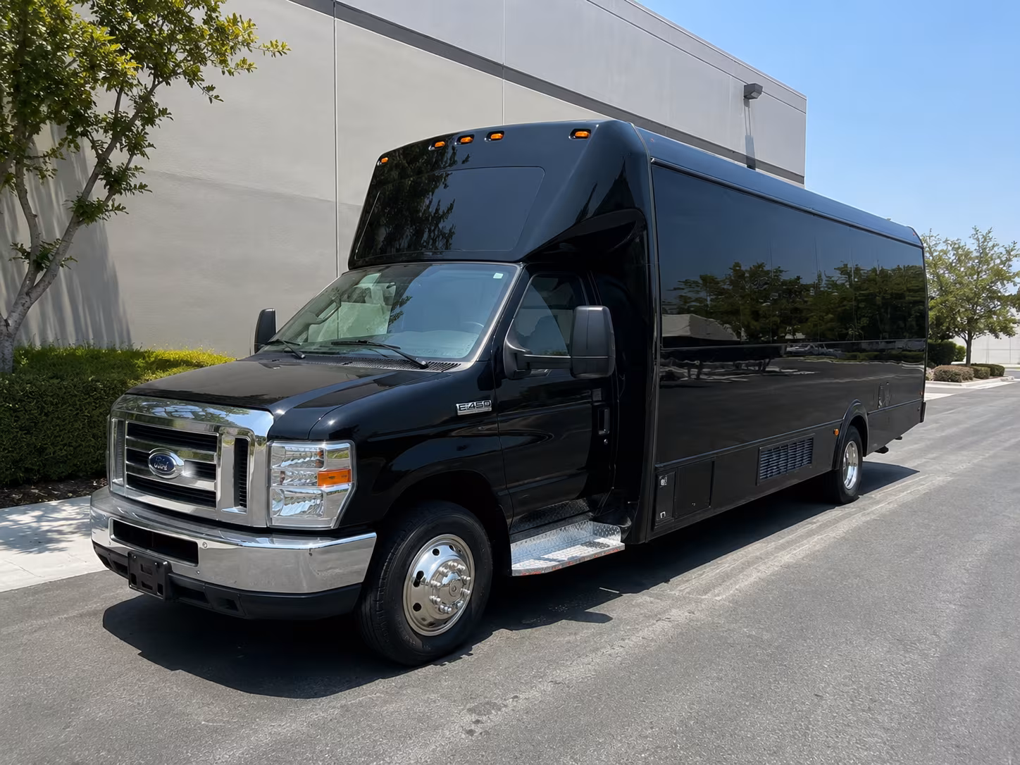 affordable santa rosa prom party bus prices split across your group
