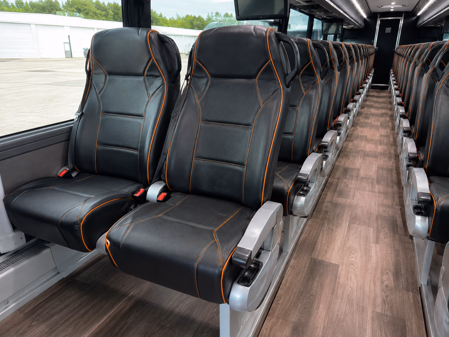 santa rosa construction and film crew shuttle buses