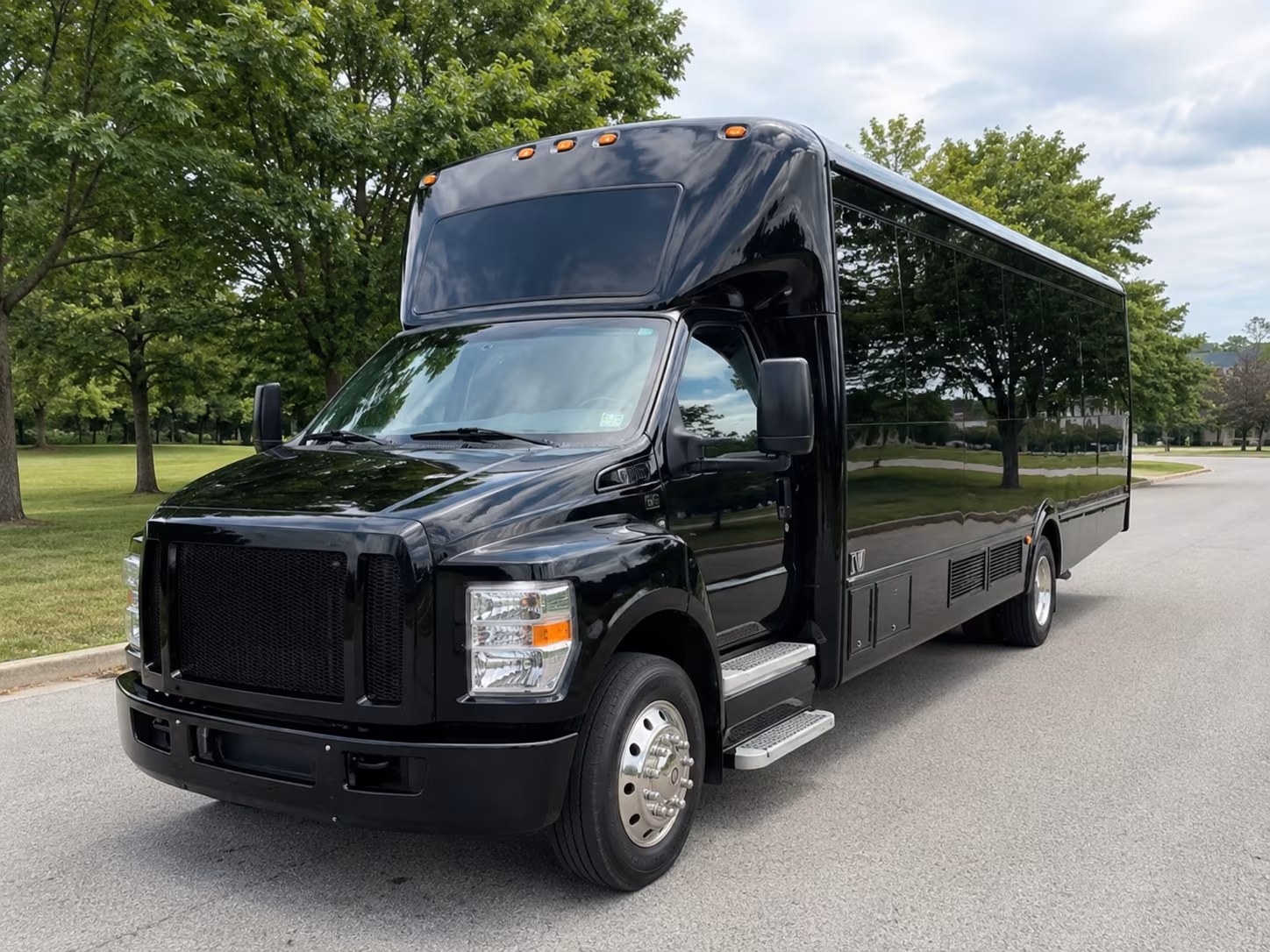 santa rosa corporate retreat shuttle bus rentals